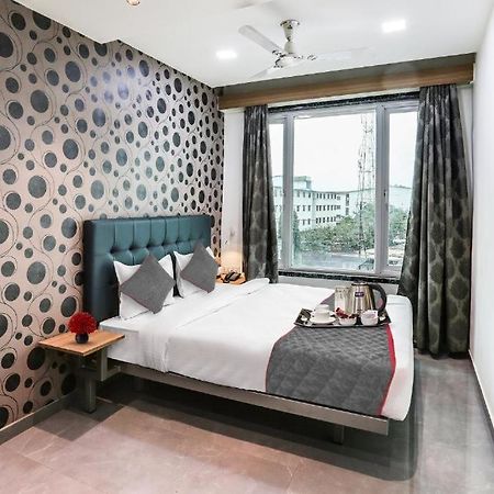 Glitz Hotels Arc Palace - Mankoli, Bhiwandi Dış mekan fotoğraf